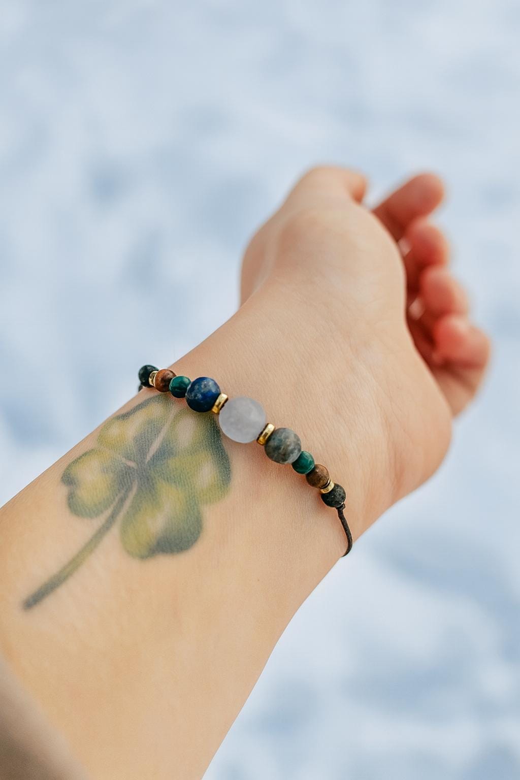 Dlaczego-jedne-kamienie-nas-przyciagaja-a-inne-odpychaja-Psychologia-i-energia-mineralow Dlaczego jedne kamienie nas przyciągają, a inne odpychają? Psychologia i energia minerałów